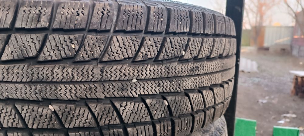 Шина зимняя  комплект. Можно без дисков