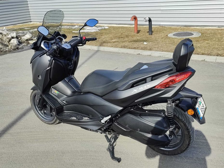 Yamaha X-Max 300 cc, 4200 KM, An fabricatie 2021