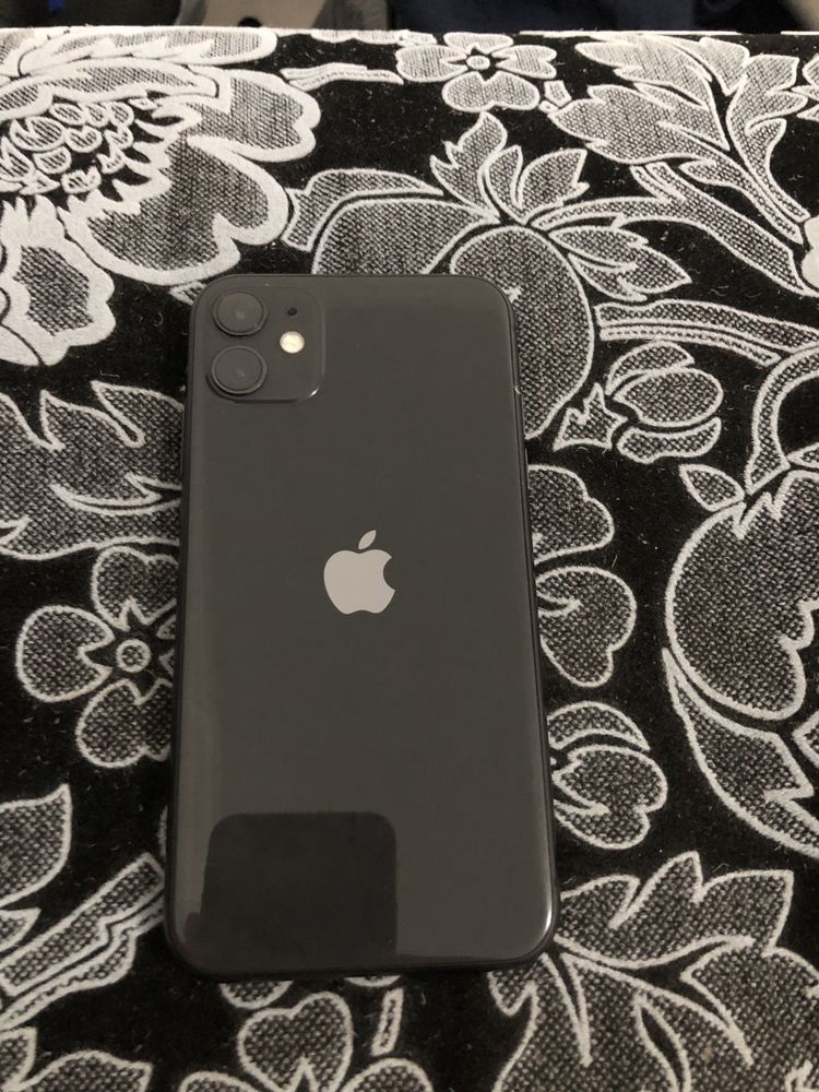 продам iphone 11