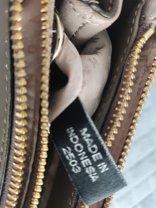 DKNY Оригинална чанта Естествена кожа