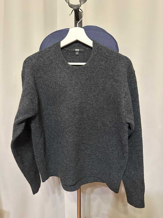 Пуловер от Uniqlo