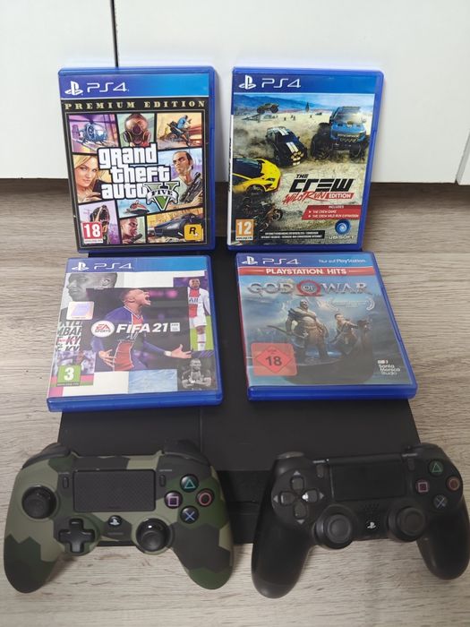 PlayStation 4 + 2 Controllere + Jocuri PS4