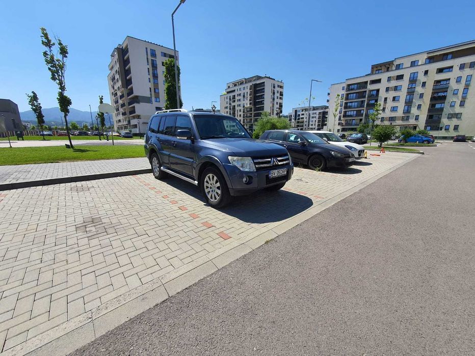 Mitsubishi Pajero IV AUTOUTILITARA