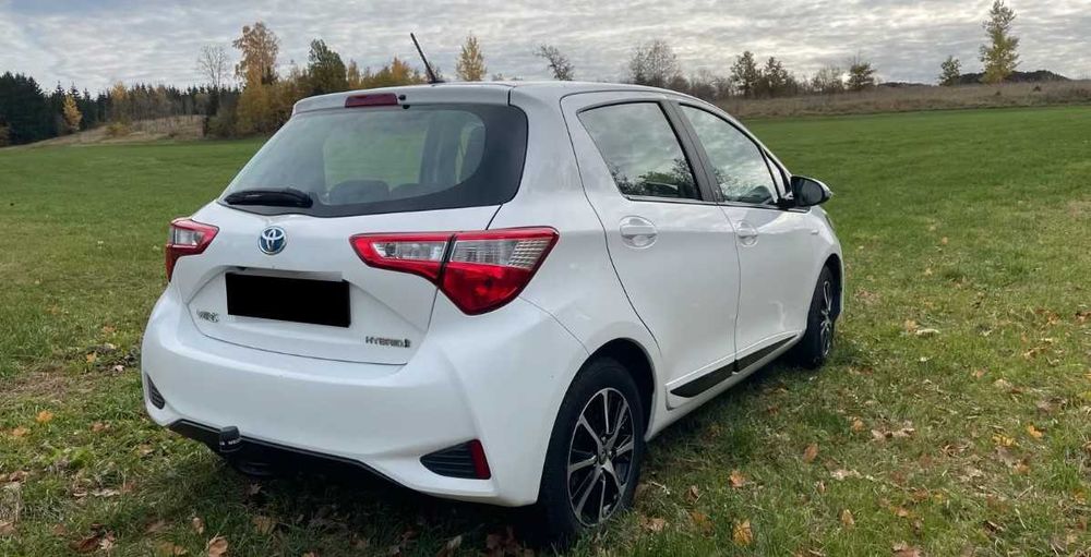 Vand Toyota Yaris Hybrid XP1 1.5