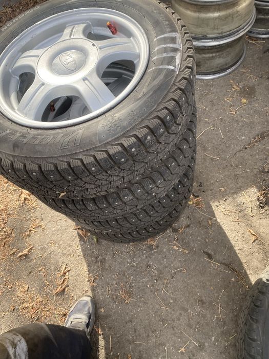 Диски легкосплавные с шипованной резиной