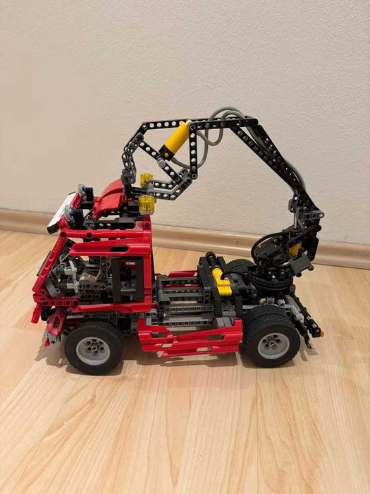 Lego Tehnic 8436 : Truck