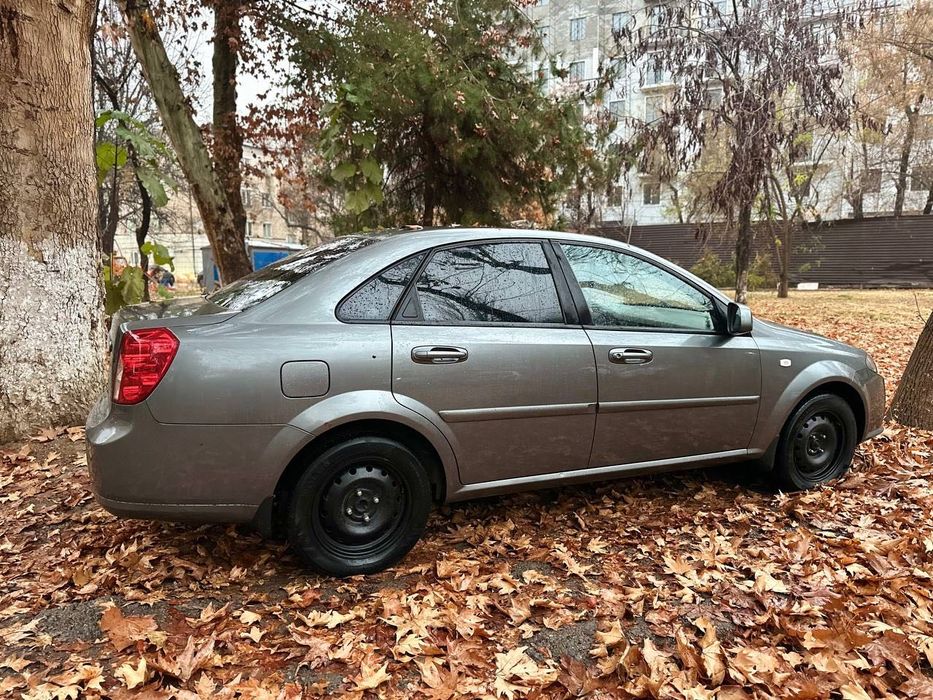 Автомобиль Gentra автомат