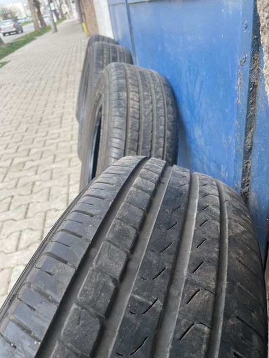 Гуми PIRELLI 215/65/17