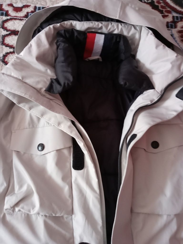 Продам куртки зимние женские и мужские