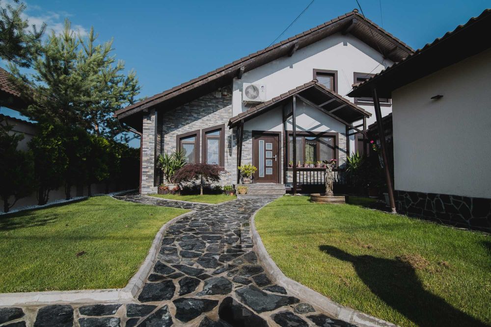 depozit piatra naturala alba poligonala verde grecia