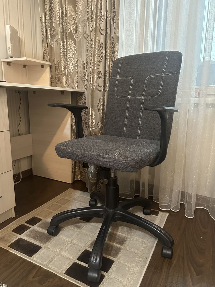 Кресло офисная чистый