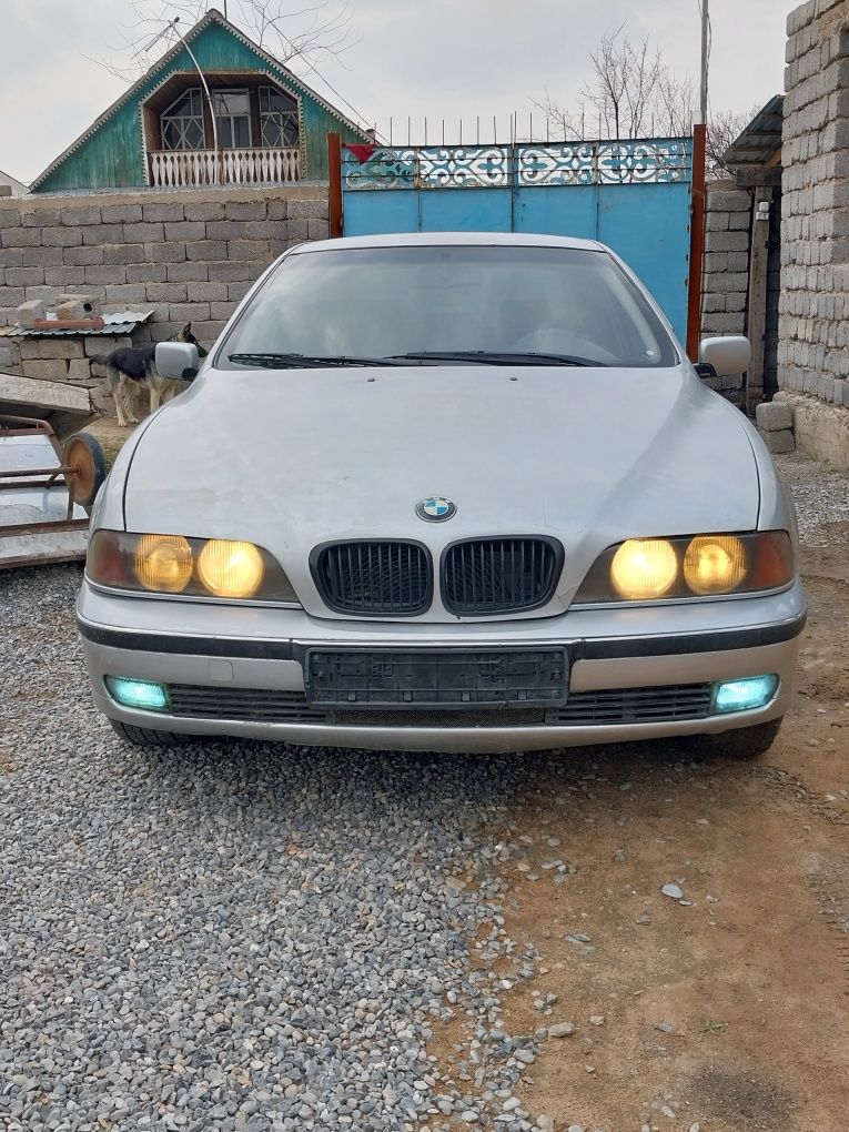 Срочно продам BMW-520.