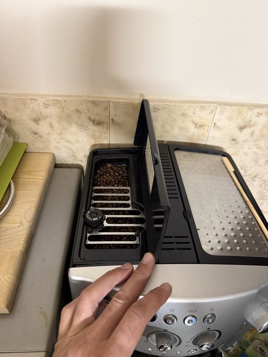 Кафе автомат Делонги Магнифика