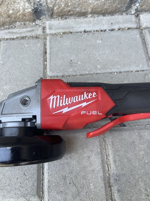 Polizor unghiular flex milwaukee m18 brushless cu variator de turatie