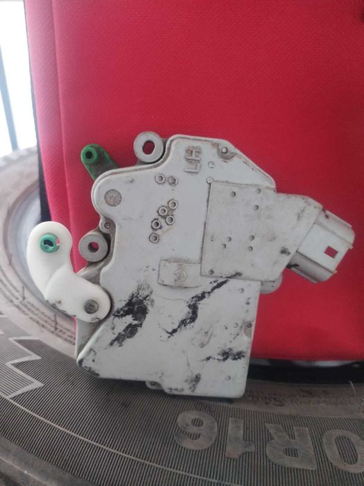 Датчик двери в хорошем состоянии