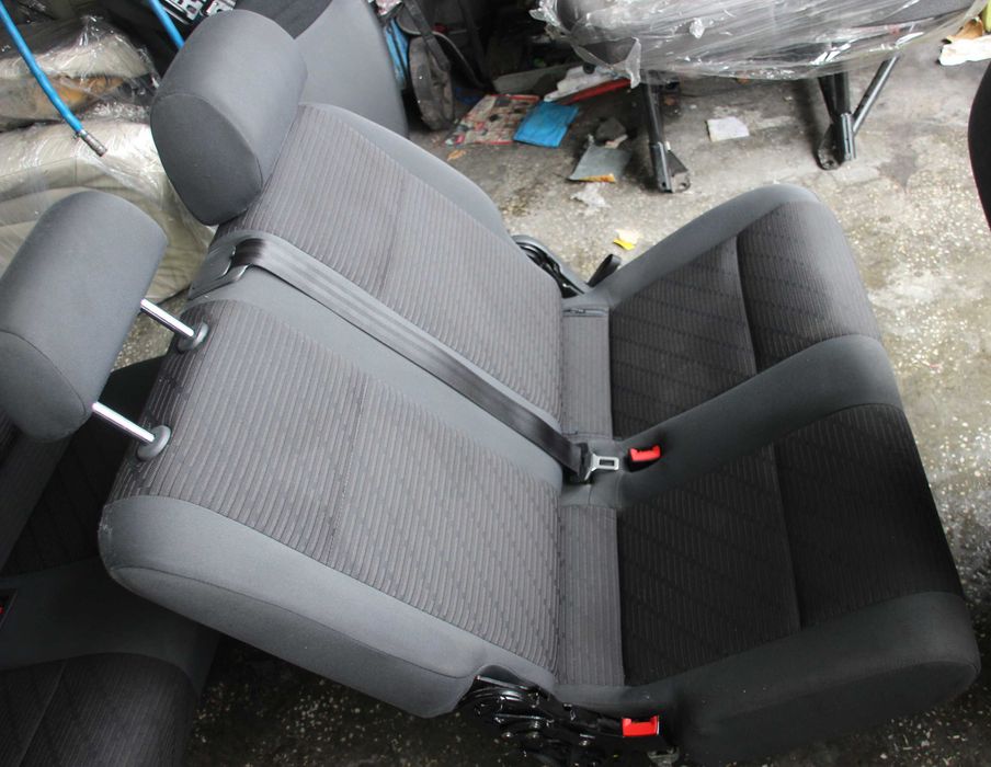 Салон за Фолксваген Кади  2012 г.  5+1  VW Caddy