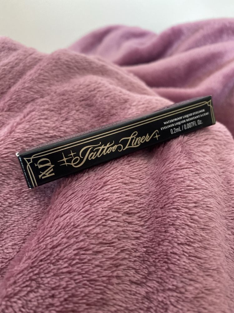 Magic star коректор на Jefre Star Cosmetics и tattoo liner KVD