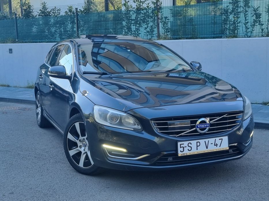 Volvo V60 Plug In Hybrid Full Options