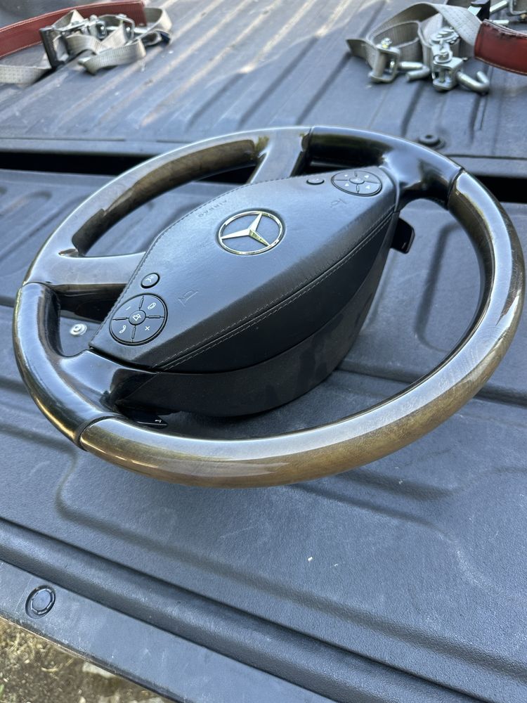 Волан с airbag махагонов Mercedes S class w221 мерцедес  с класа в221