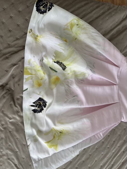 Официална рокля Ted Baker S / M