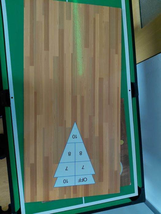 Vând masă de jocuri