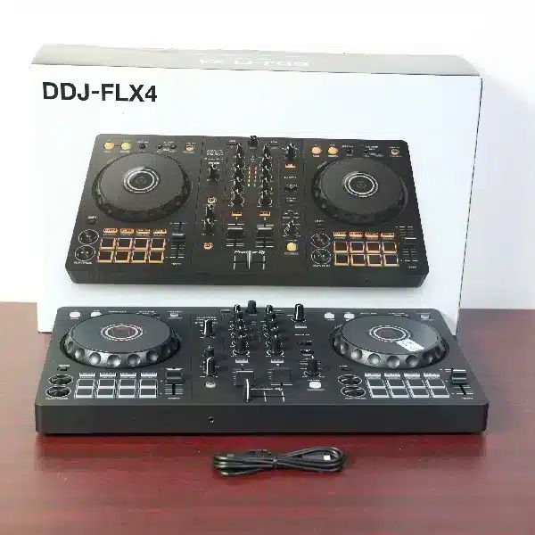 Пулт: Ddj-FLX4 + 21 месеца гаранция