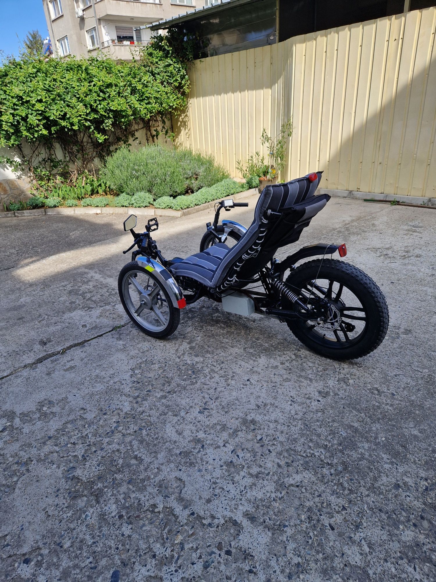 Електрическа велотриколка, Recumbent trike