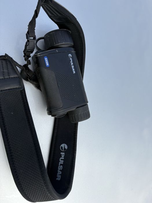 Camera termoviziune pulsar axion xq38