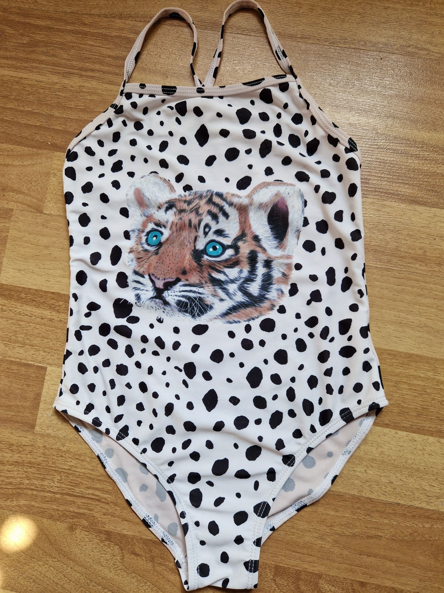 Costum de baie  pt 6-7 ani