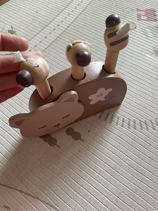 Jucarie pop-up din lemn