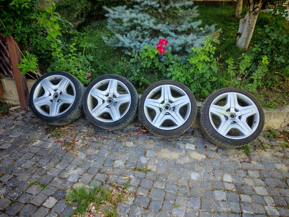 Jante Bentley R19 + Anvelope Noi 235/40 R19 – Show Car Look