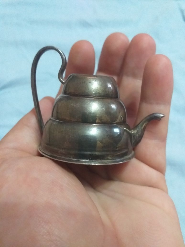 Ceainic miniatură argint