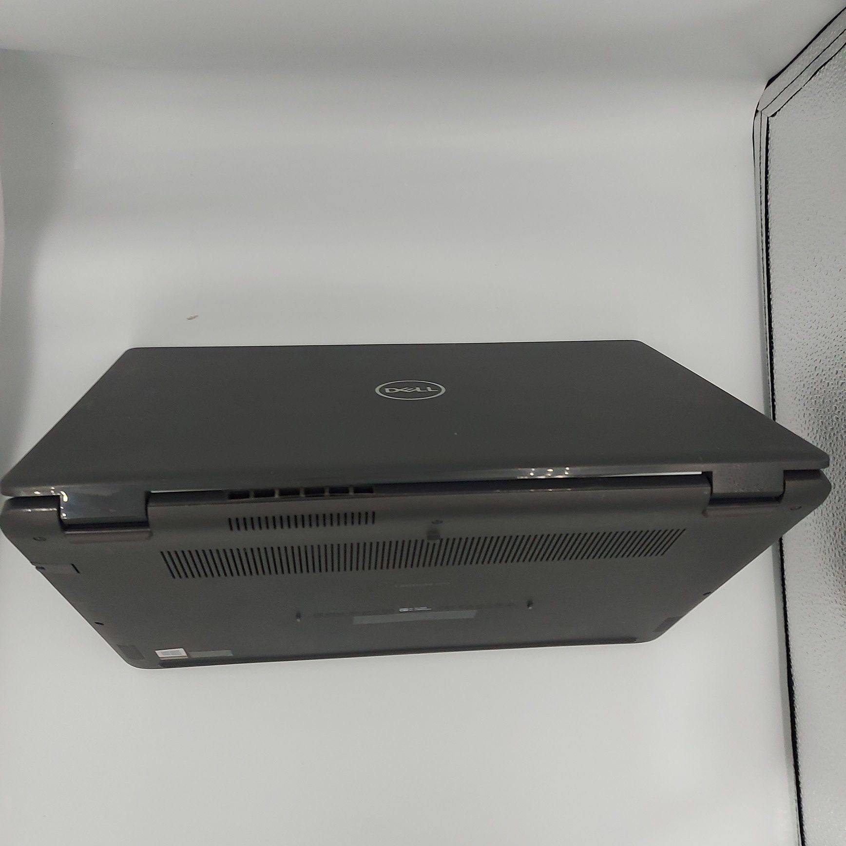 Oferta Dell Latitude i5 gen 10 8gb ddr4 ssd 256 disp 15.6 FHD bat 3h