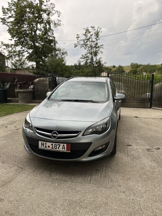 Opel Astra J 2014