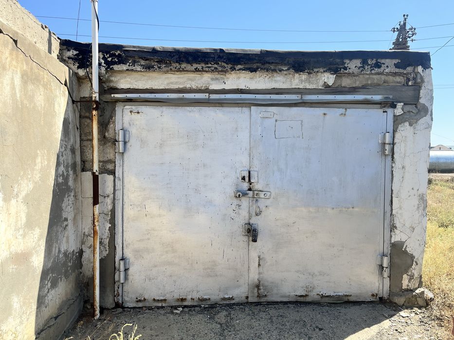 Продается гараж в районе Арына