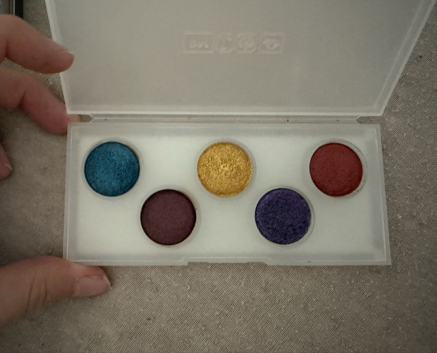 Палитри за очи - MAC, Bobbi Brown, Pat McGrath, и други.