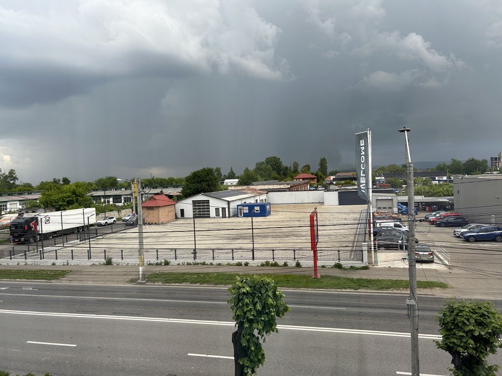 Inchiriere Imobil si teren / Spatiu comercial la Strada E85 in Roman