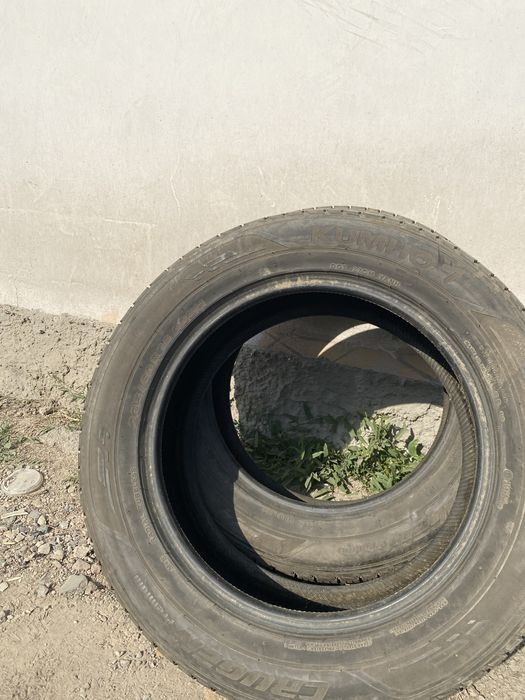 Продам бу две резины, 235/60/18.
