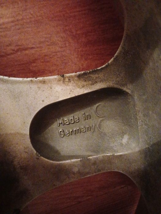 Титановый диск и колпак