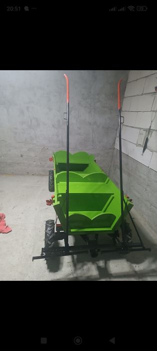 Vând căruță de ponei foarte ușoară și bine lucrata  fac și pe comanda
