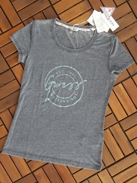 ПРОМО GUESS-S и М размер- Оригинална нова дамска тениска