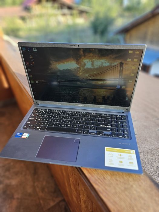 ASUS VivoBook 15