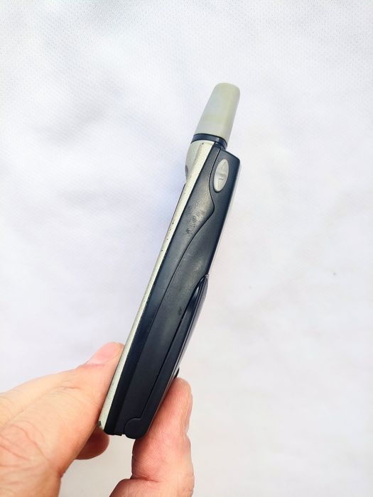 Ericsson T39s + incarcator original ( decodat, baterie refurbished)