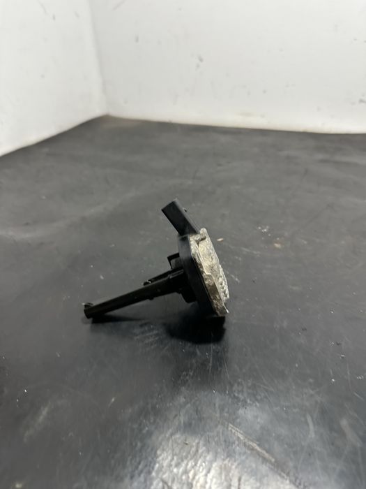 Senzor nivel baie ulei Volkswagen Vw Touareg 3.0 TDI BKS V6 06E907660