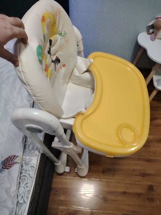 Срочно продаю детский стульчик