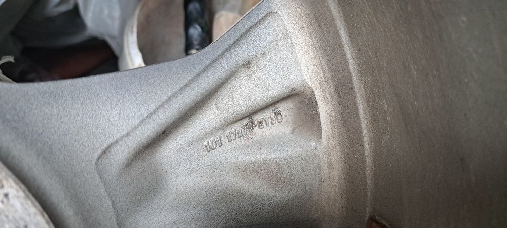 Jante toyota rav 4 2017  R 17 vand/schimb cu jante toyota R20