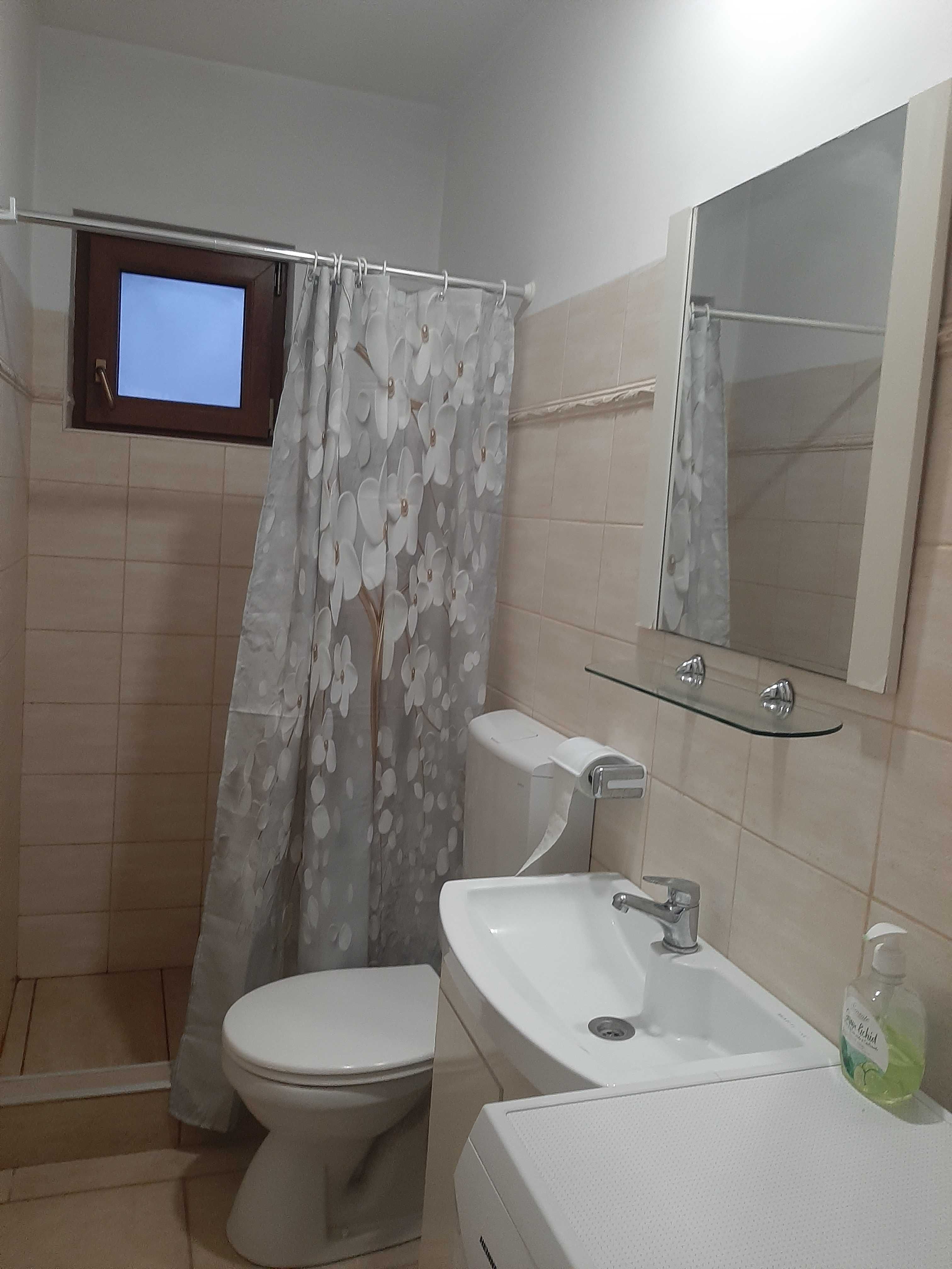 Inchiriez apartament 1 cameră