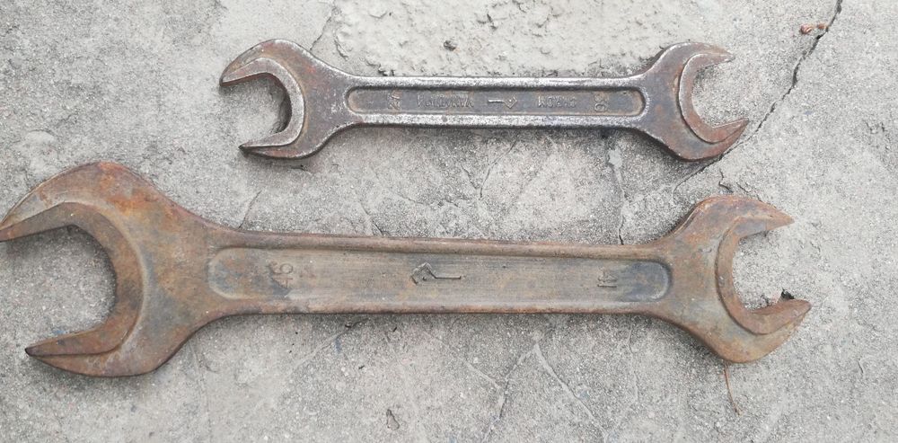 Продам гаечные  ключи размер41*46см. 32*36.см 30*27см СССР.