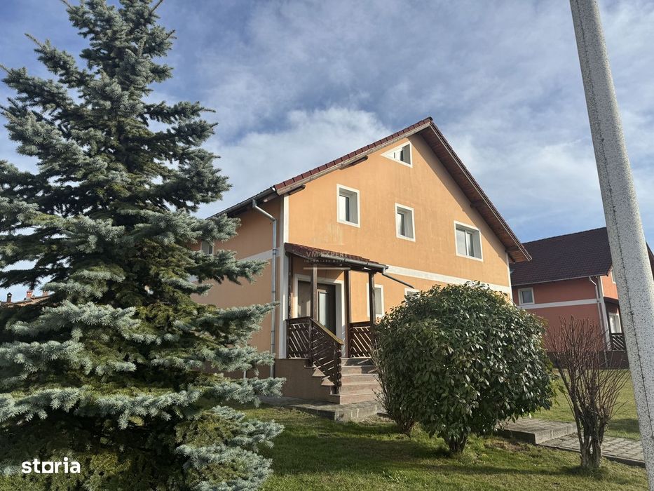 Vila 5 Camere,Teren 560 Mp, Campulung, Arges