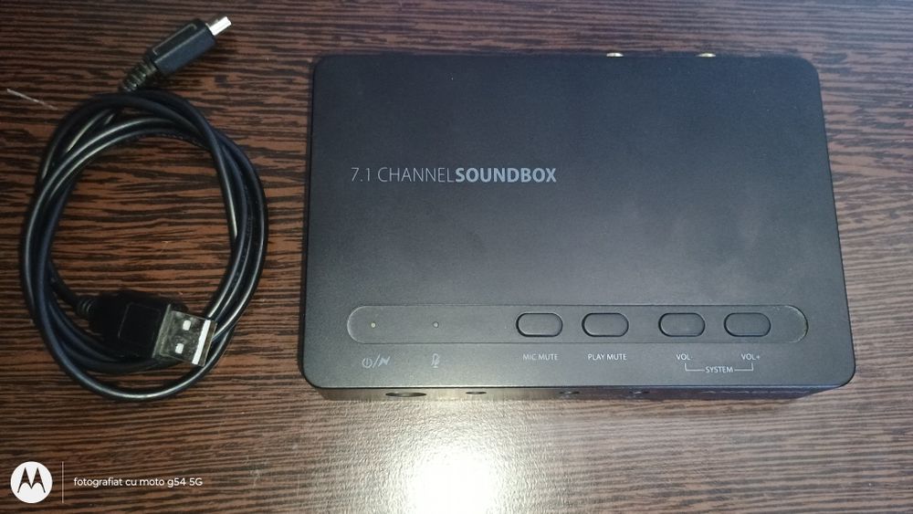 Vand placa de sunet axagon